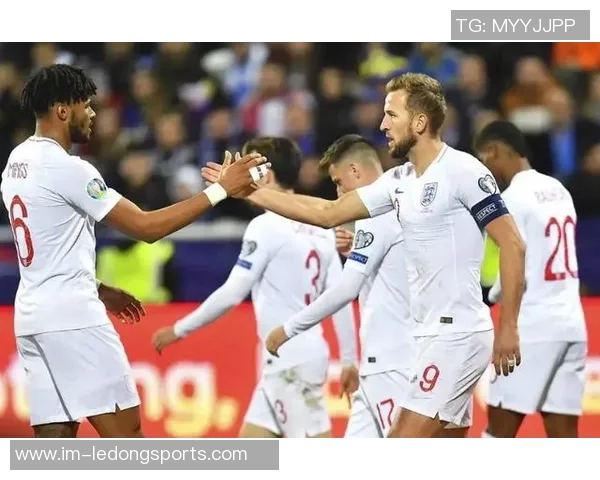 索斯盖特宣布将与英格兰国家队保持距离不会亲临世界杯现场观赛